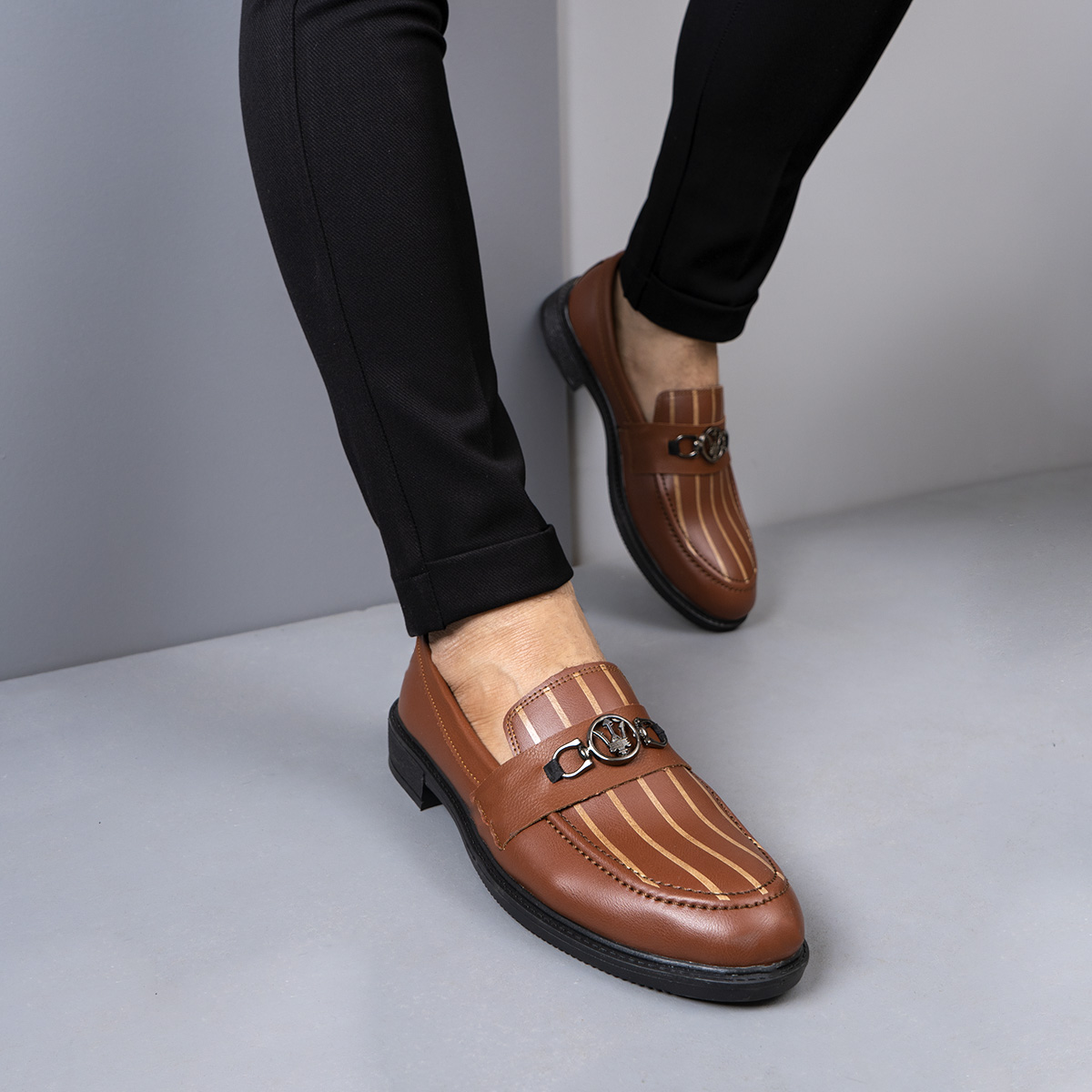 کالج عسلی مازراتی خط دار مدل Emava