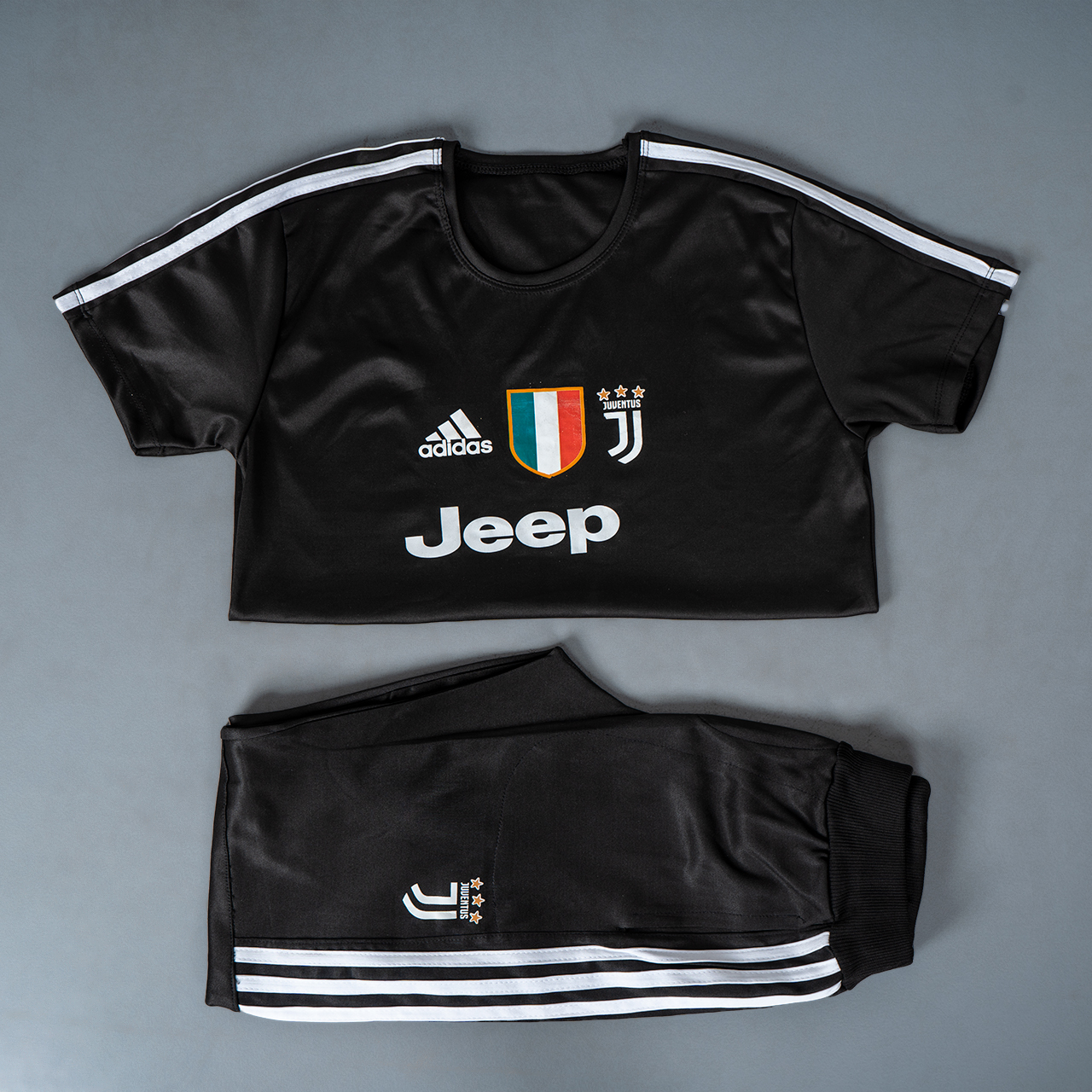ست تیشرت شلوار یوونتوس مردانه مدل Jeep