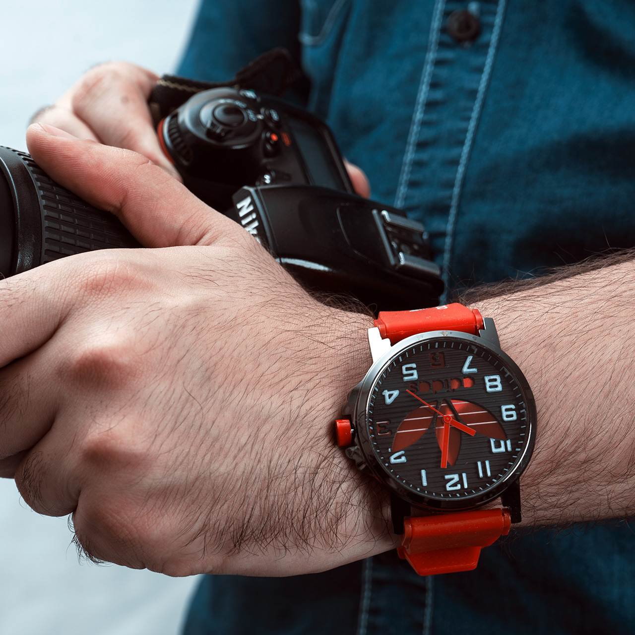 ساعت مچی آدیداس قرمز مدل E51