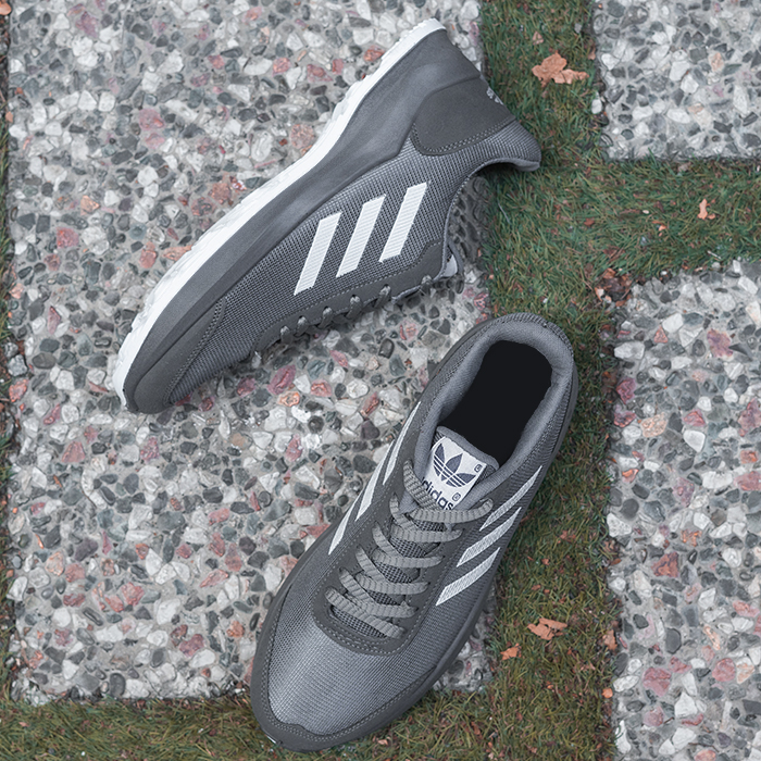 کفش ورزشی Adidas مردانه طوسی مدل Matikan