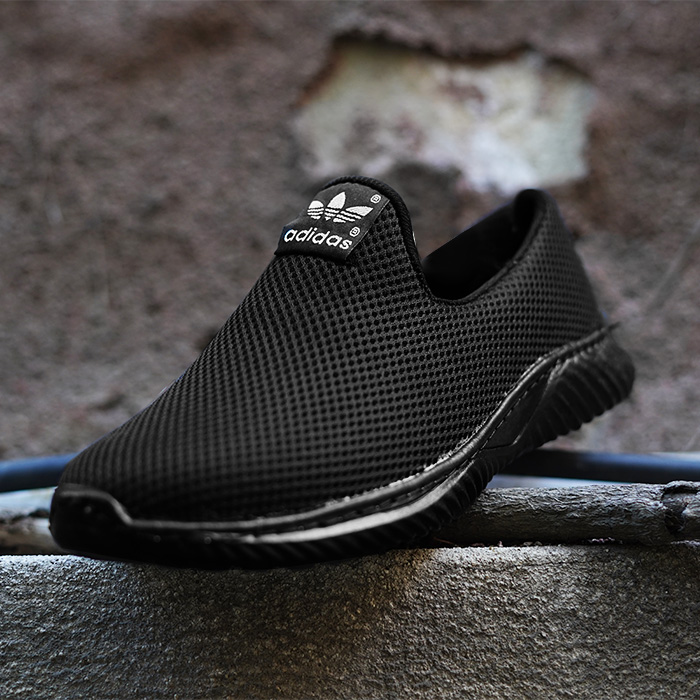 کفش ورزشی مردانه مشکی زیره مشکی مدل chabok