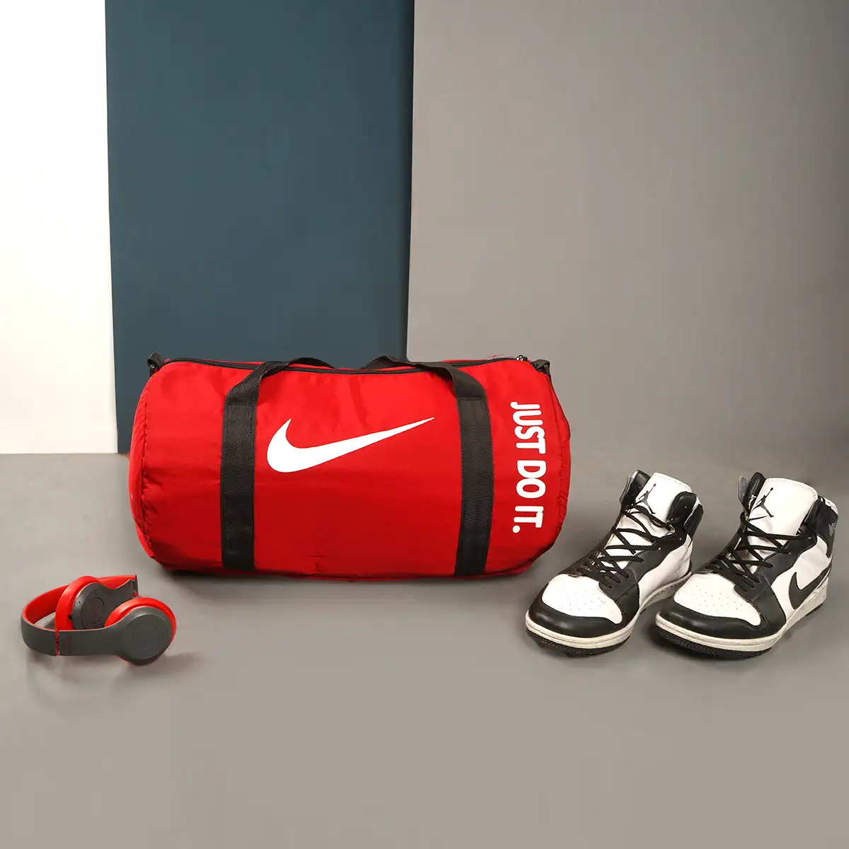 کیف ورزشی نایک قرمز مدل jenga