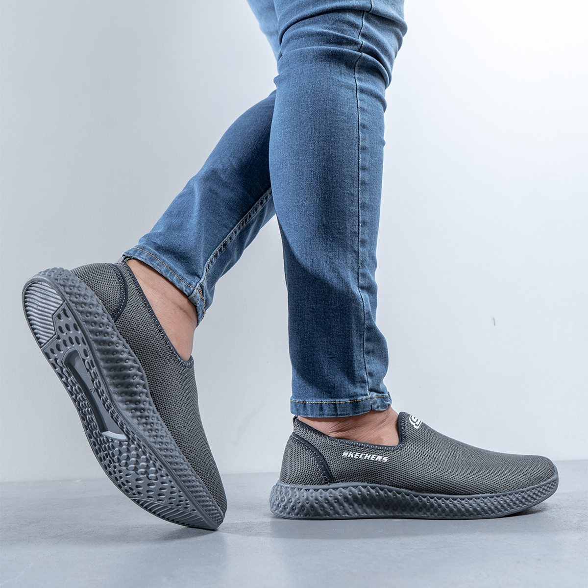 کفش ورزشیSKECHERS مردانه طوسی مدل Lavin(T)