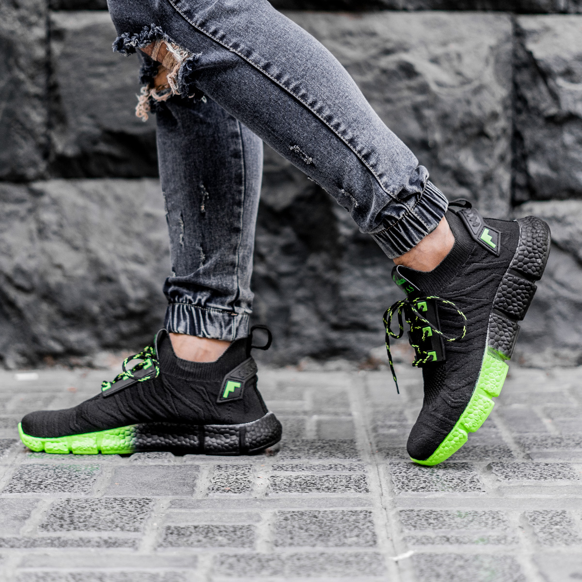 کفش ورزشی مردانه مشکی سبز مدل zebra